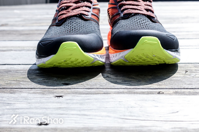 跑鞋 | 腾云驾速 李宁云四代·叠影