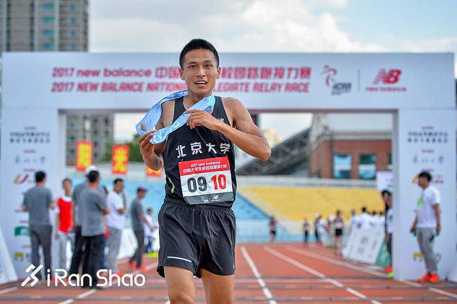 现场 | Papi酱的运动哲学：不用为了天亮去跑  跑下去天自己会亮