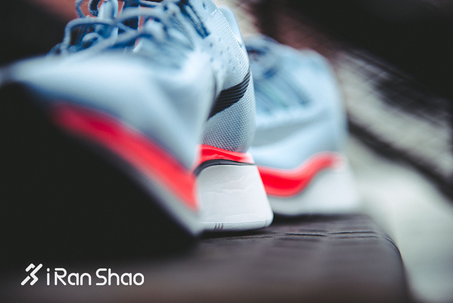 开箱 | Nike Zoom Fly 不能破二但我有平民版破二跑鞋