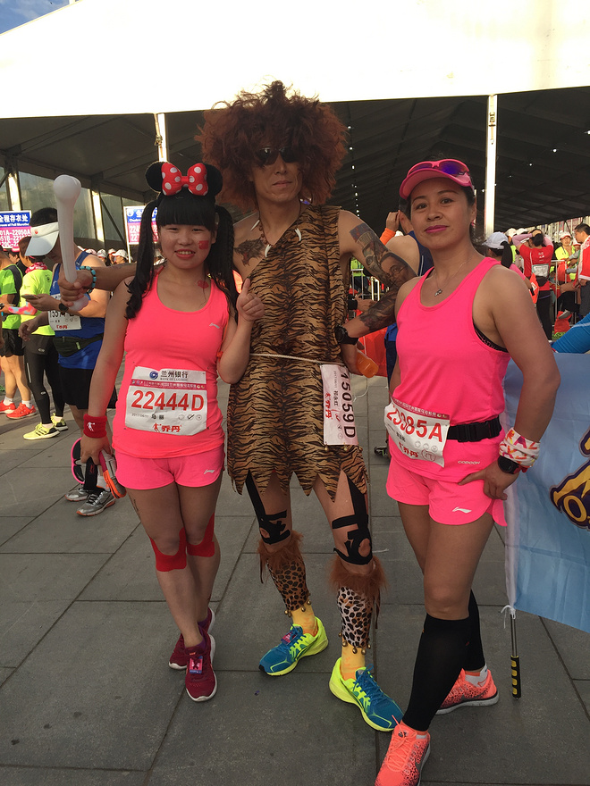 有茶清待客 无事跑兰马