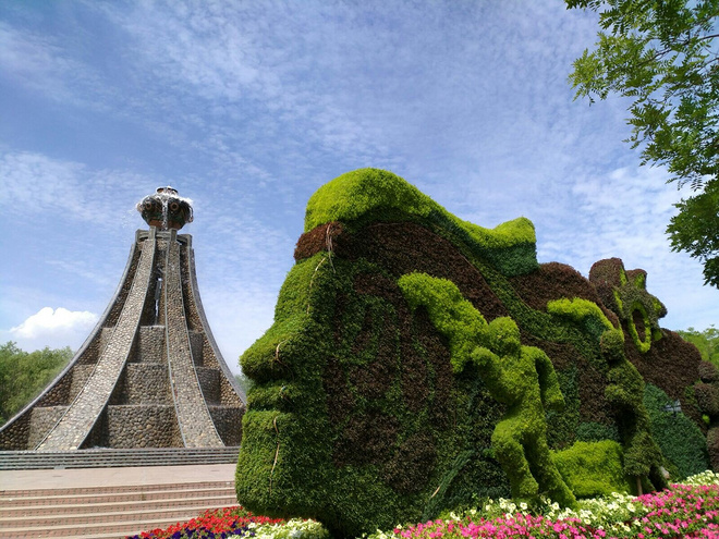 有茶清待客 无事跑兰马