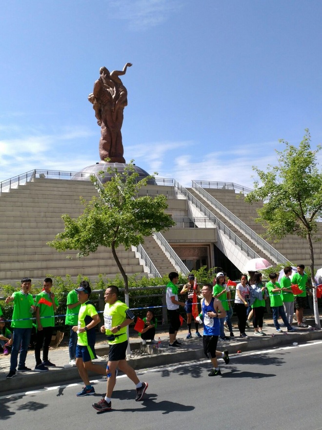 有茶清待客 无事跑兰马