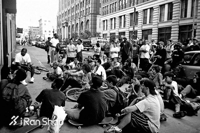 热点 | 跑鞋还是潮鞋 也许只是在一念之差