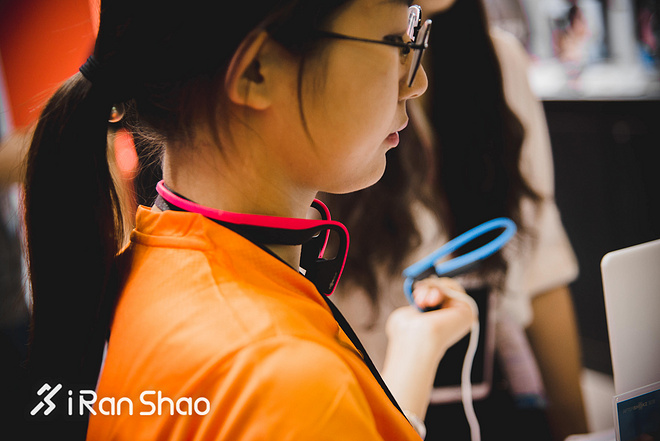 现场 | 好不好逛 亚洲户外用品展上的跑步玩意儿