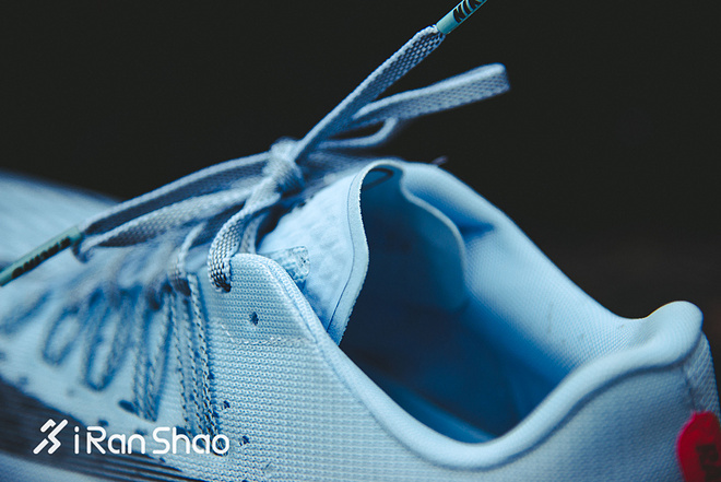 开箱 | Nike Zoom Fly 不能破二但我有平民版破二跑鞋