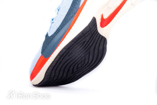 跑鞋 | Nike Zoom Vaporfly Elite 我们评测了一双可能买不到的跑鞋
