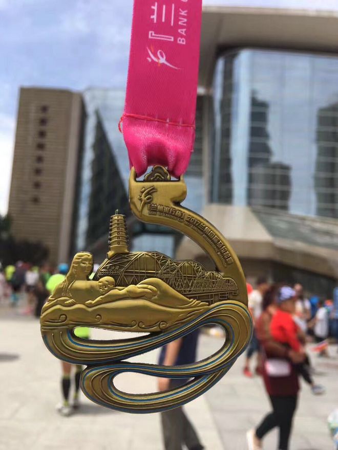 一条河，一碗面，一本书，把兰州带回家！