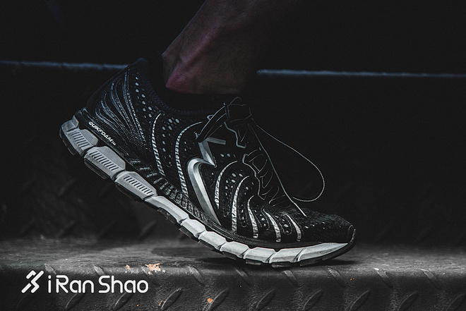 跑鞋 | 现在还穿传统跑鞋是什么体验 361° Stratomic深度评测