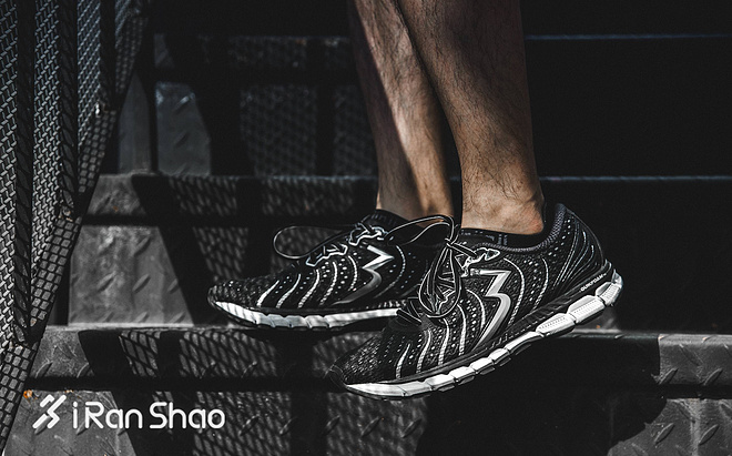 跑鞋 | 现在还穿传统跑鞋是什么体验 361° Stratomic深度评测