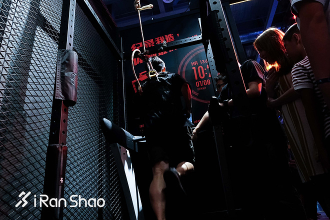 你造么 | @燃烧装备实验室 造了跑赢马拉松世界纪录的机器