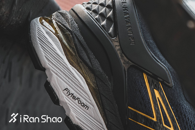 开箱 | ASICS GEL-Kayano 24 这次它又更新了什么？