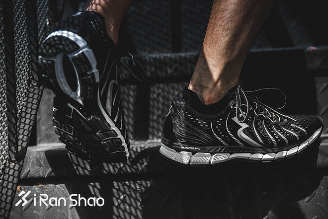 跑鞋 | 现在还穿传统跑鞋是什么体验 361° Stratomic深度评测