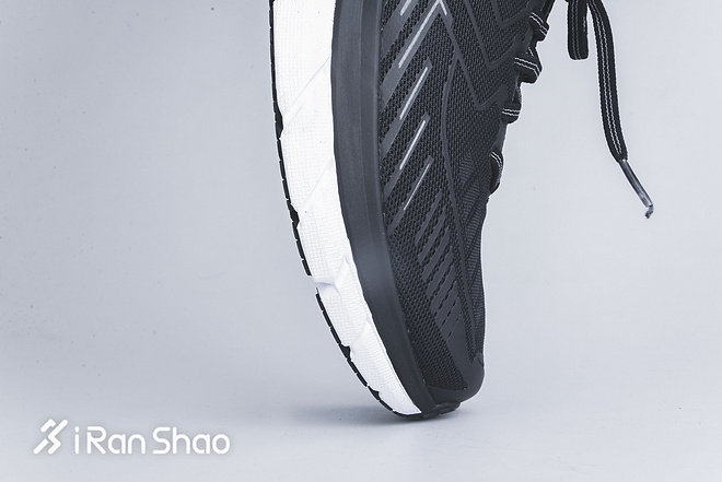 开箱 | HOKA ONE ONE Clifton 4 你要的是最强缓冲还是更强缓冲