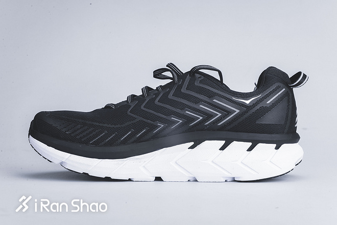 开箱 | HOKA ONE ONE Clifton 4 你要的是最强缓冲还是更强缓冲
