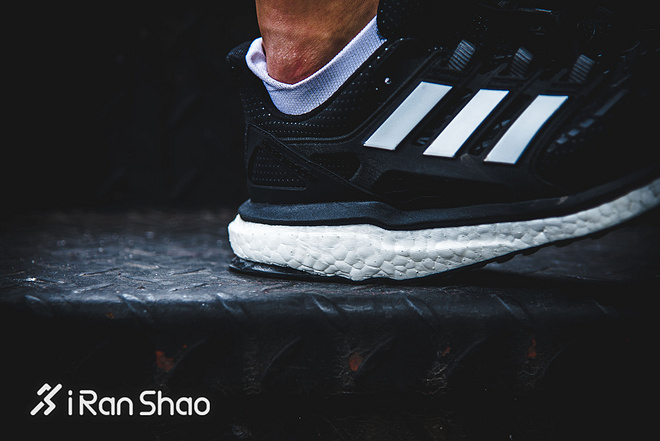 跑鞋 | 新奇鞋面诱惑 adidas Energy Boost深度评测