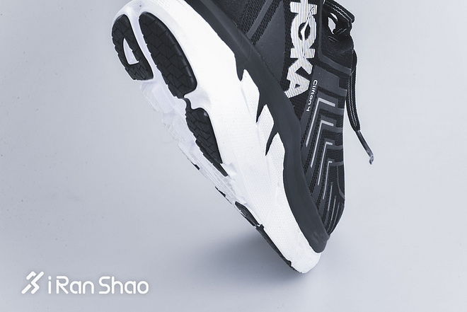 开箱 | HOKA ONE ONE Clifton 4 你要的是最强缓冲还是更强缓冲