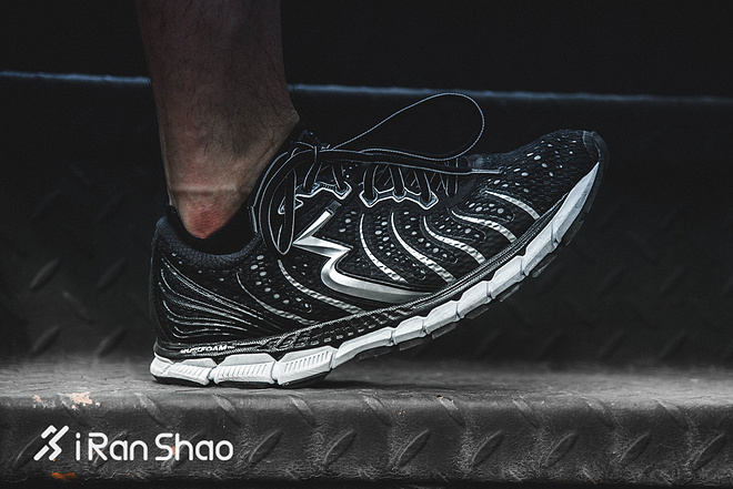 跑鞋 | 现在还穿传统跑鞋是什么体验 361° Stratomic深度评测