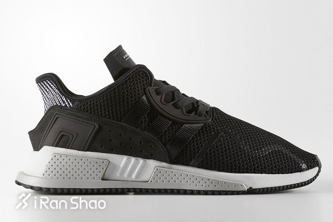 一周新鲜装备资讯 | 耐克居高思危逆转其势 安踏稳坐国产运动头牌