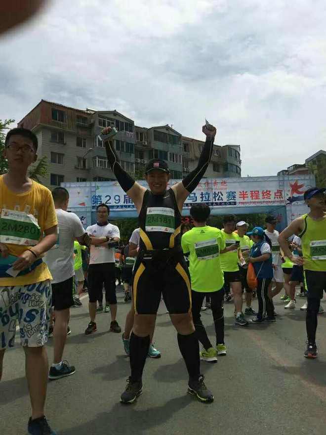 那双即使再残破，也会被我永远保存的跑鞋