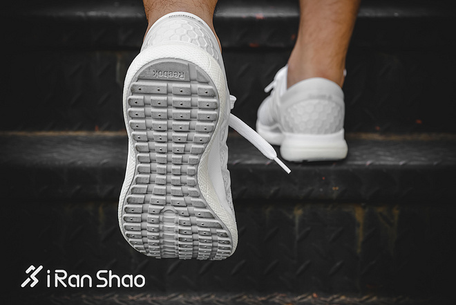 开箱 | Floatride定位功能跑鞋 锐步复古也会玩新潮