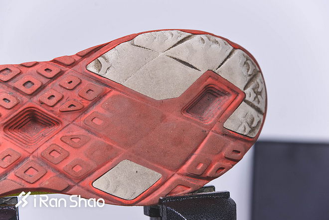 拆 | 1000公里后的跑鞋 拆开看看里面真实的样子