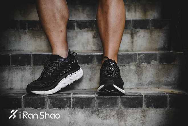 跑鞋 | 绝对出色与相对平庸 HOKA ONE ONE Clifton 4深度评测