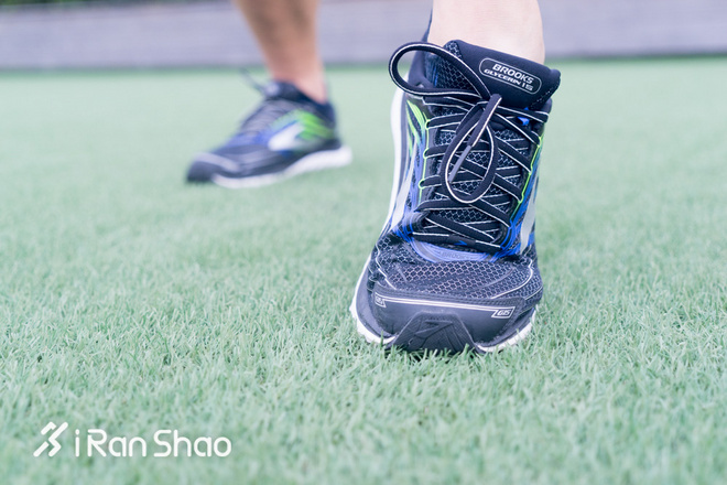 跑鞋 | BROOKS GLYCERIN 15 就是要舒服