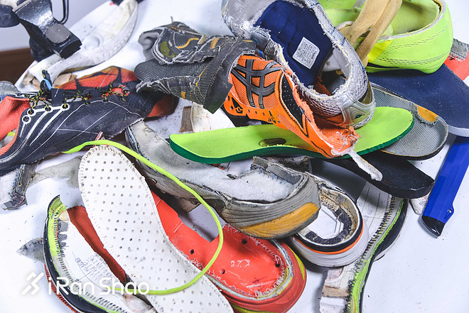 拆 | 1000公里后的跑鞋 拆开看看里面真实的样子