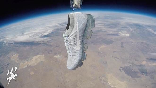 尖货Q&A Vol.01 | 天啊撸！有人穿VaporMax跑马被亚瑟士大笑