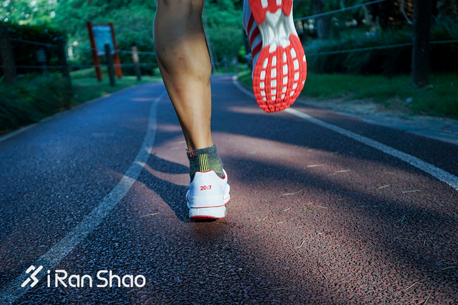 跑鞋 | adidas adizero adios 3 北马限定款 根正苗红的北马跑鞋