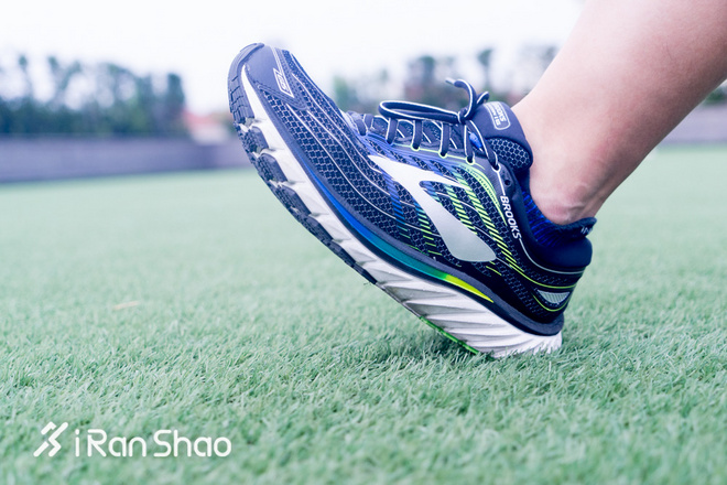 跑鞋 | BROOKS GLYCERIN 15 就是要舒服