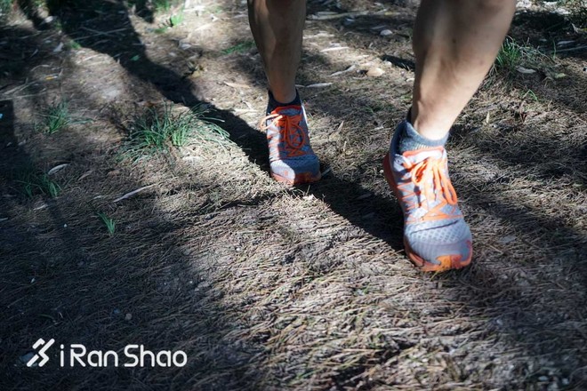 跑鞋 | The North Face Ultra Vertical 技术地形优选