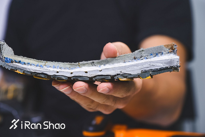 拆 | 1000公里后的跑鞋 拆开看看里面真实的样子