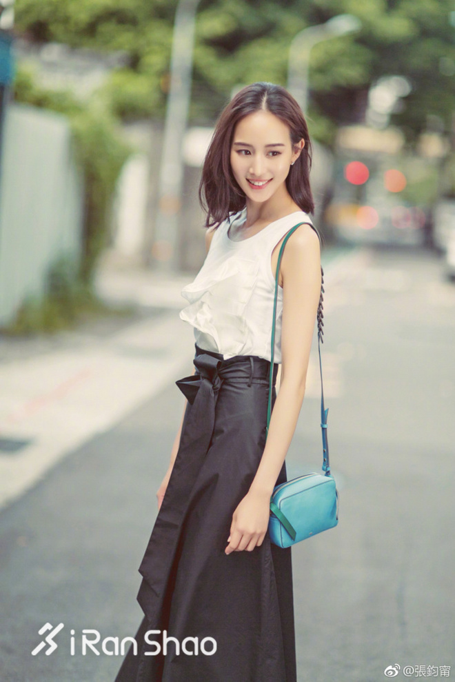 热点 | 出国旅游不忘运动 张钧甯完美诠释跑步女神