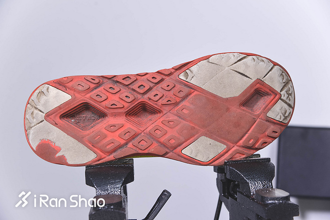 拆 | 1000公里后的跑鞋 拆开看看里面真实的样子