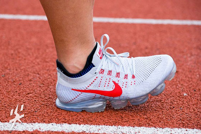 尖货Q&A Vol.01 | 天啊撸！有人穿VaporMax跑马被亚瑟士大笑