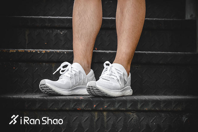 开箱 | Floatride定位功能跑鞋 锐步复古也会玩新潮