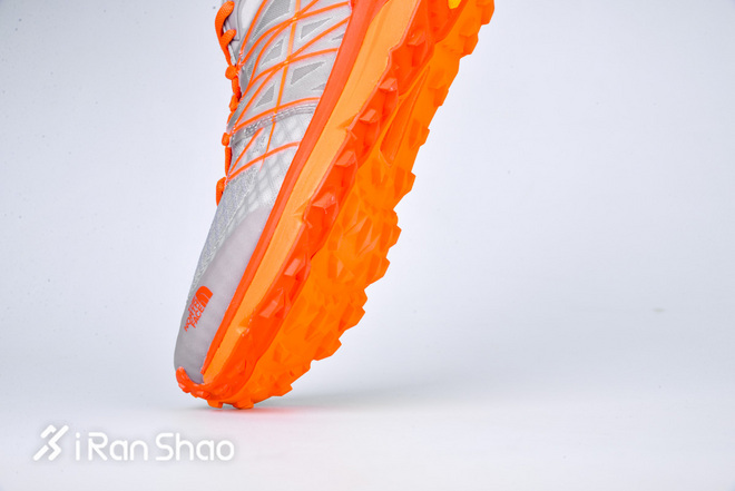 跑鞋 | The North Face Ultra Vertical 技术地形优选
