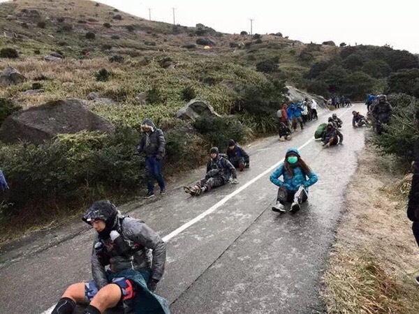 梦圆2016港百，捧得金人归