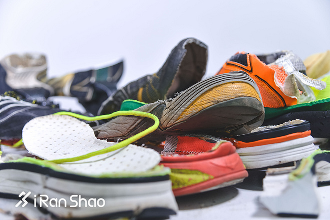 拆 | 1000公里后的跑鞋 拆开看看里面真实的样子