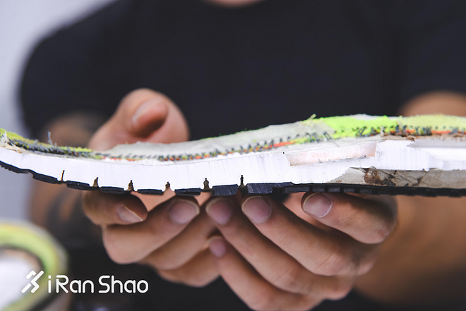 拆 | 1000公里后的跑鞋 拆开看看里面真实的样子