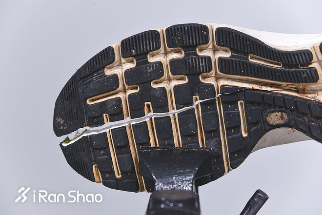 拆 | 1000公里后的跑鞋 拆开看看里面真实的样子