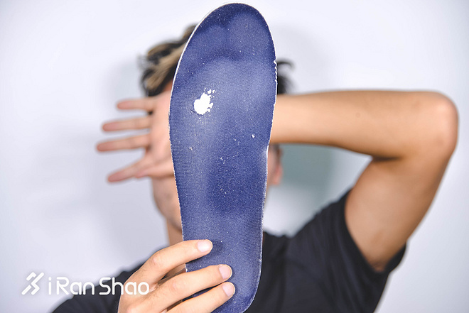 拆 | 1000公里后的跑鞋 拆开看看里面真实的样子