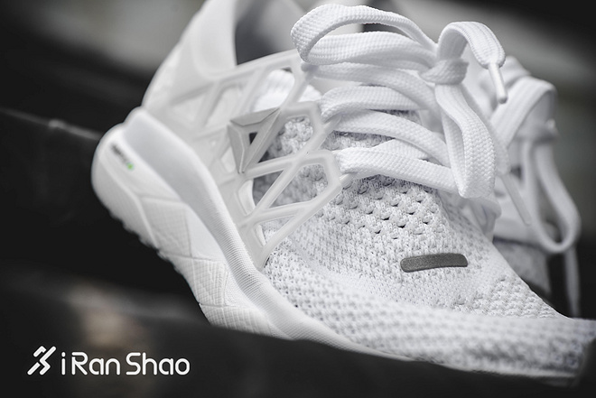 开箱 | Floatride定位功能跑鞋 锐步复古也会玩新潮