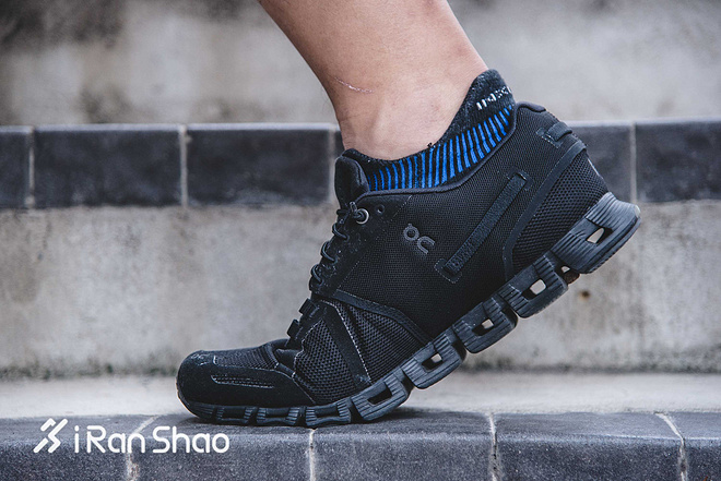 跑鞋 | 我是不一样的云 On Cloud深度评测