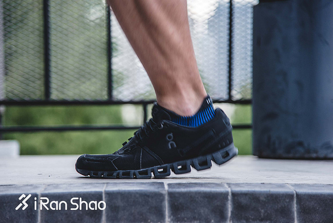 跑鞋 | 我是不一样的云 On Cloud深度评测