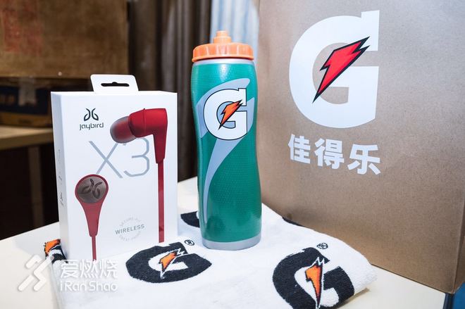 左手跑崩，右手pb