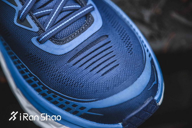 开箱 | HOKA ONE ONE BONDI 5 史上最强缓冲路跑鞋驾到