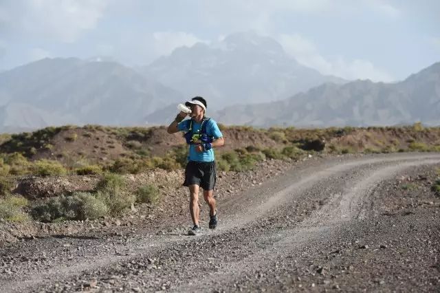 2017魔山挑战 | 翻山越岭，遇见最美山野、遇见和自己一样热爱山野的人