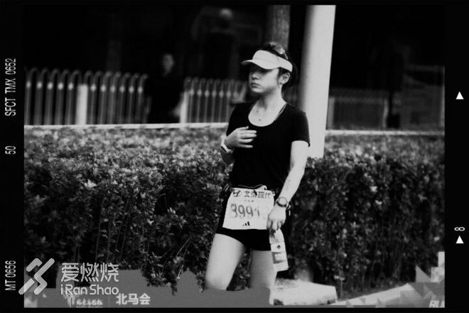 左手跑崩，右手pb